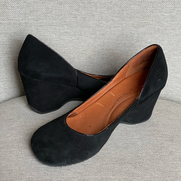 gentle souls Shoes - Gentle Souls Black suede wedges, leather sole.